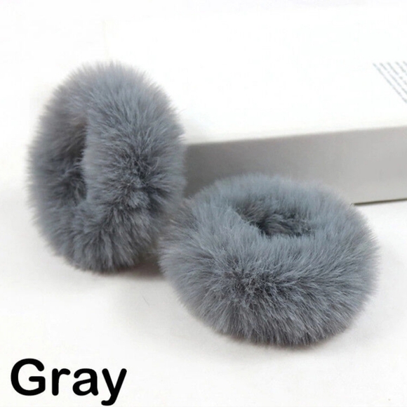 Fluffy scrunchies 🩶🩶 - Picture 3 of 4